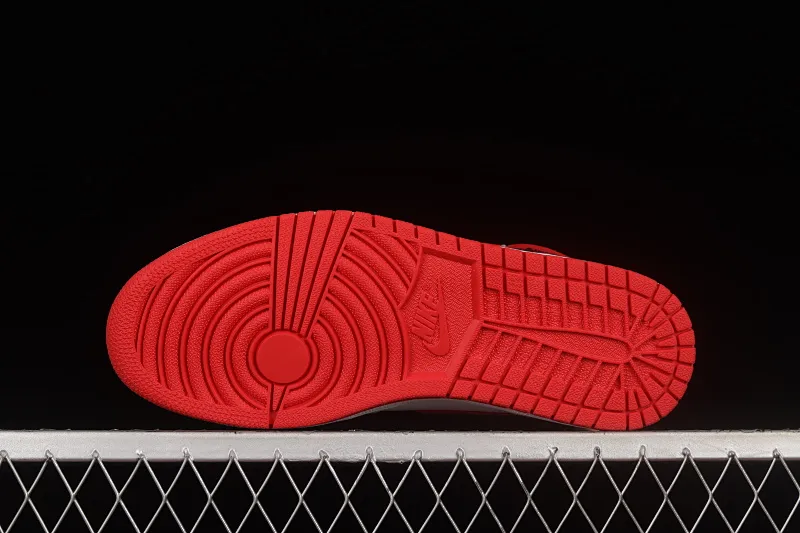 All categories Air Jordan Jordan series basketball shoes Air Jordan 1 High Air Jordan 1 High OG AJ1 Joe 1 white and red retro high-top cultural basketball shoes 555088-161